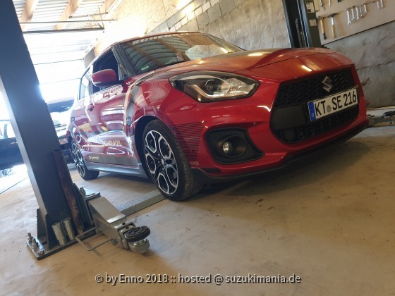 Suzuki Swift Sport mit Fahrwerk