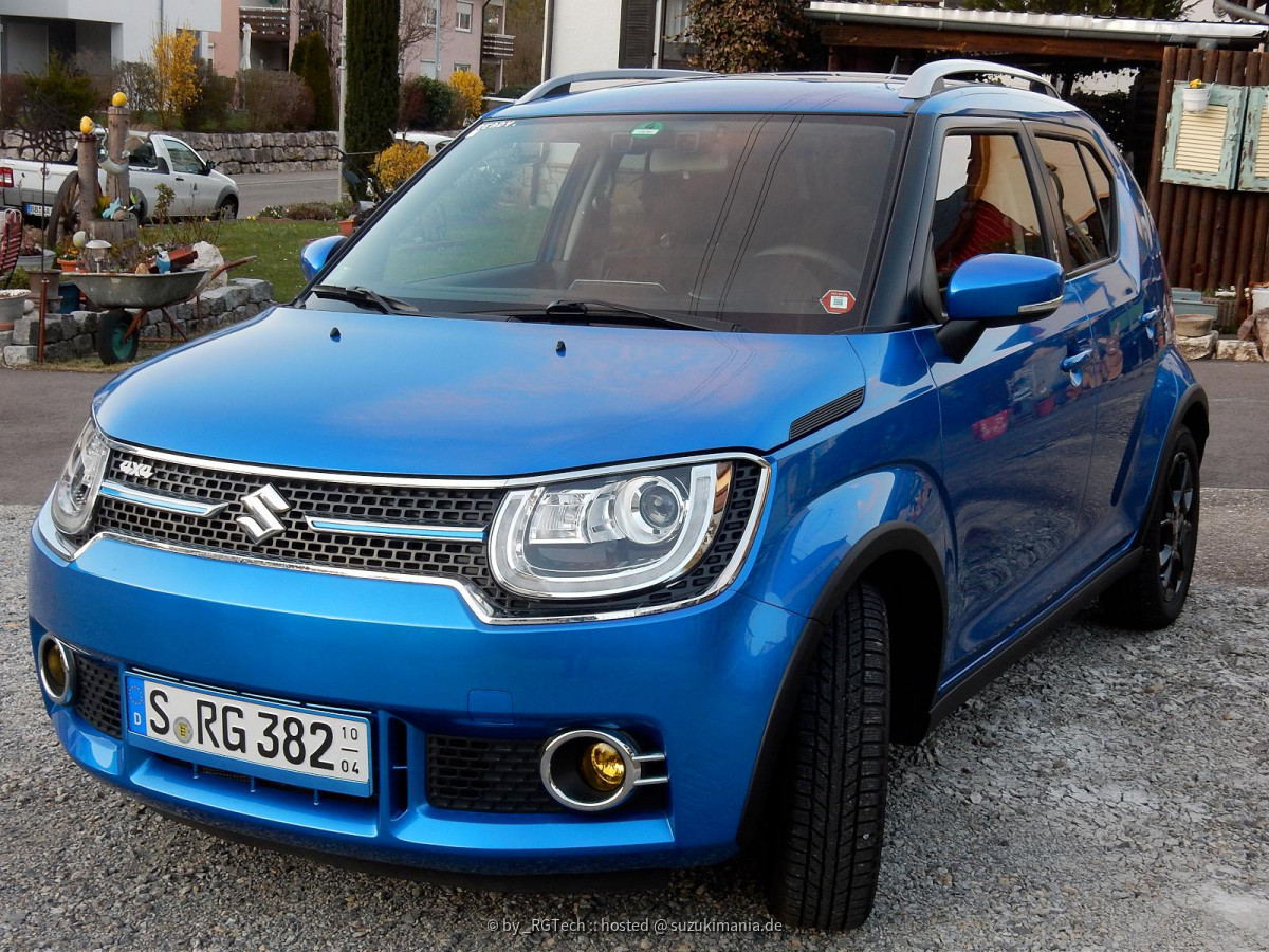 Blau vorne